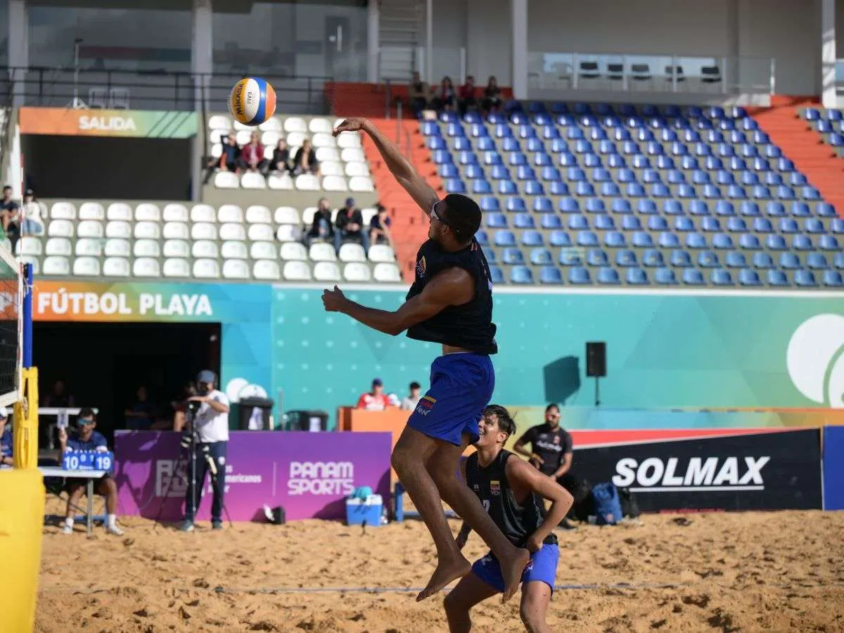 Voleibol playa en batalla decisiva