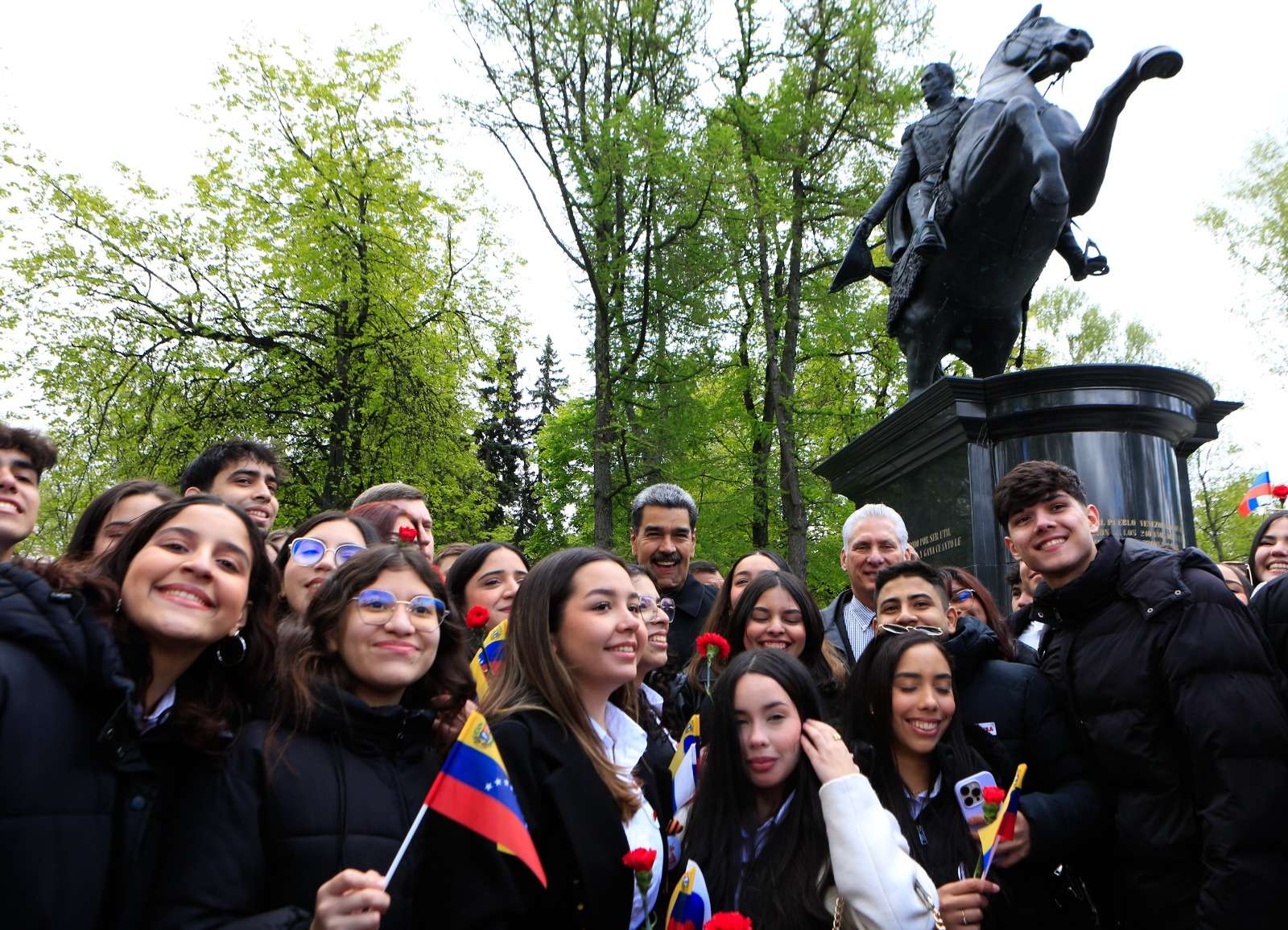 Pueblos del ALBA rinden homenaje al Libertador en Moscú