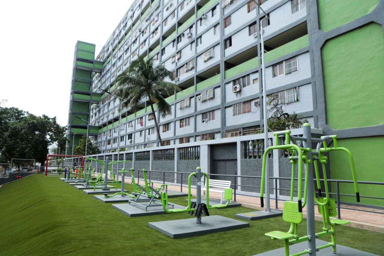 Presidente Maduro entrega bloques residenciales rehabilitados en La Guaira
