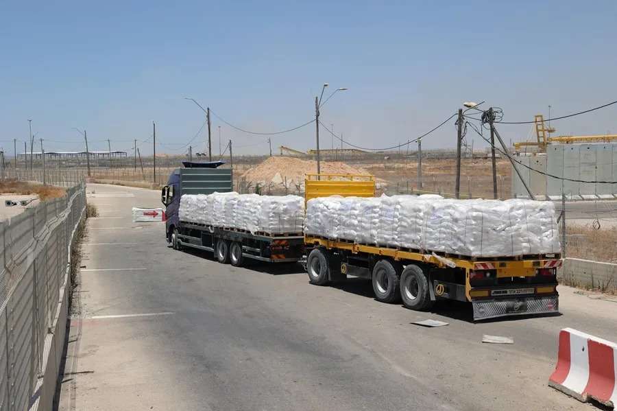 ONU logra permiso para que camiones con ayuda humanitaria entren en Gaza