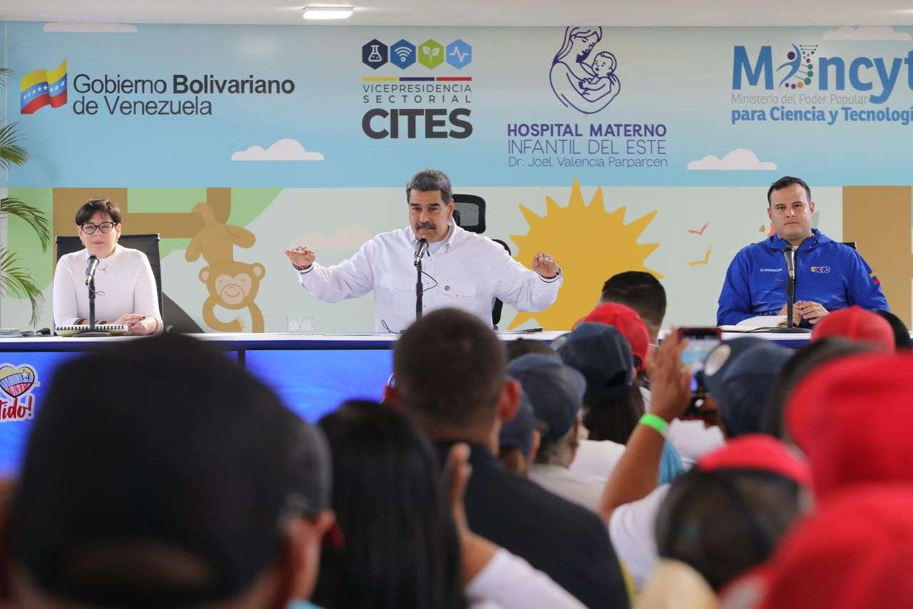 Maduro: a los especuladores le vienen días muy malos