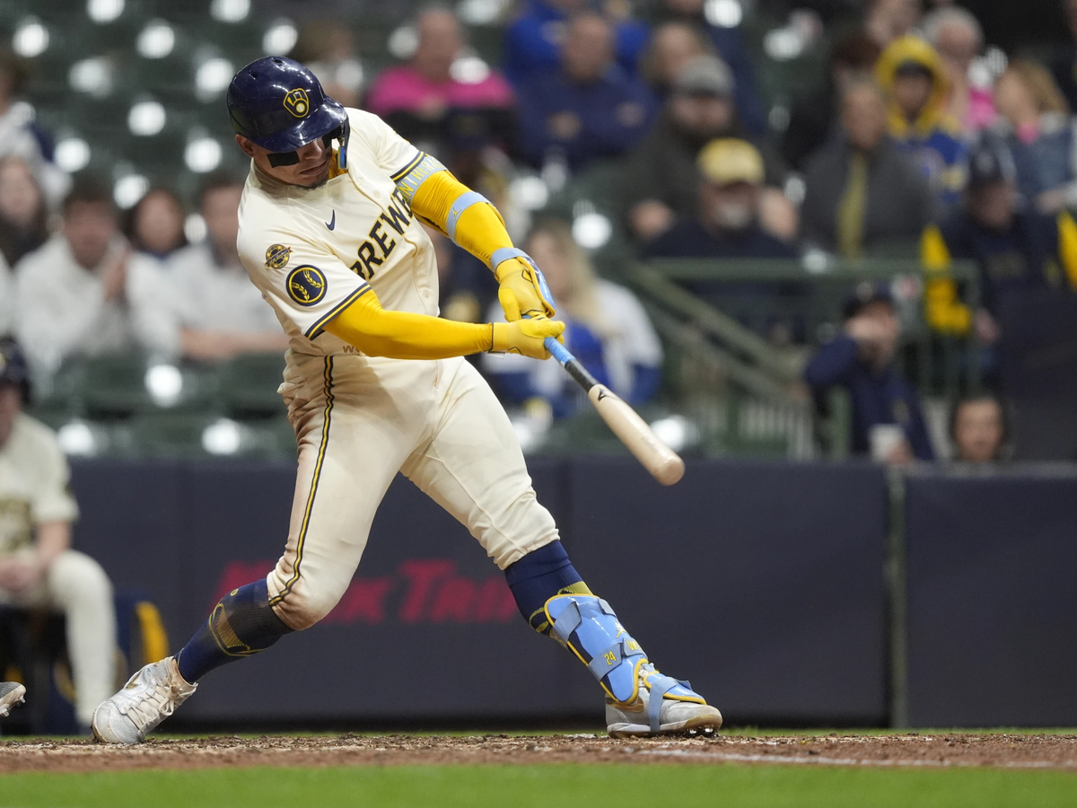 William Contreras perfecto en victoria de Cerveceros