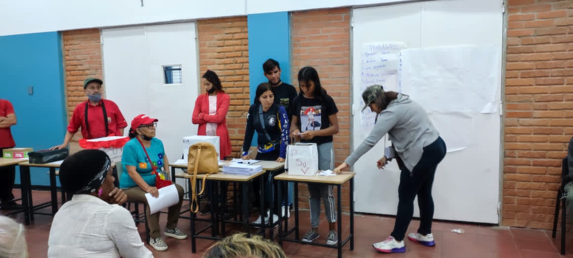 Caracas participa de manera activa en jornada electoral
