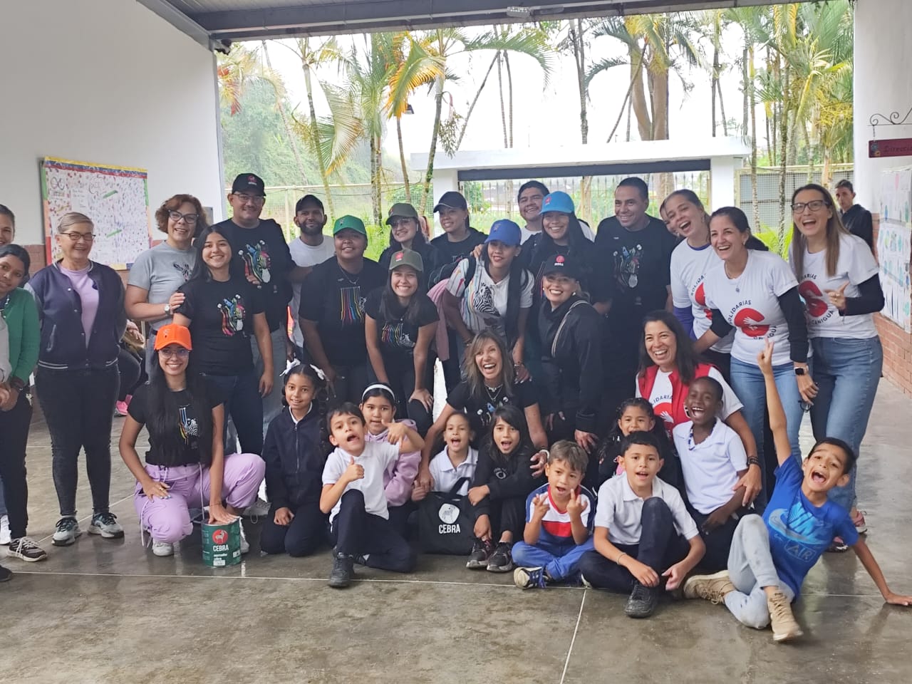 Cebra lleva alegría a 140 Niños de la Escuela Negra Hipólita con espacios renovados