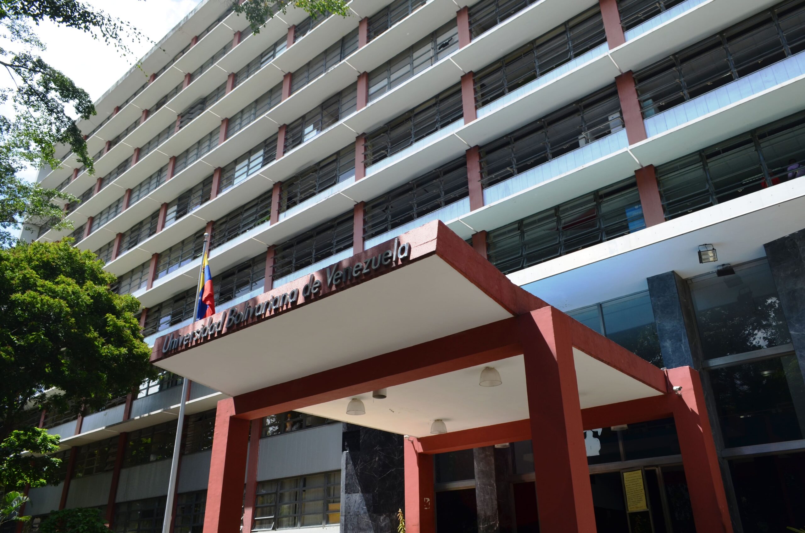 Cerrarán canal de circulación en las inmediaciones de la UBV
