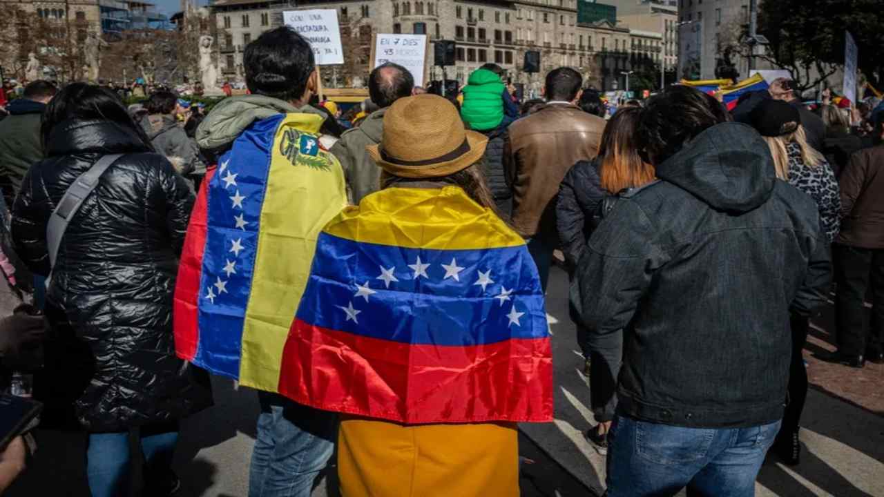 Venezolanos en EEUU cambian “sueño americano” por “espejismo” en España