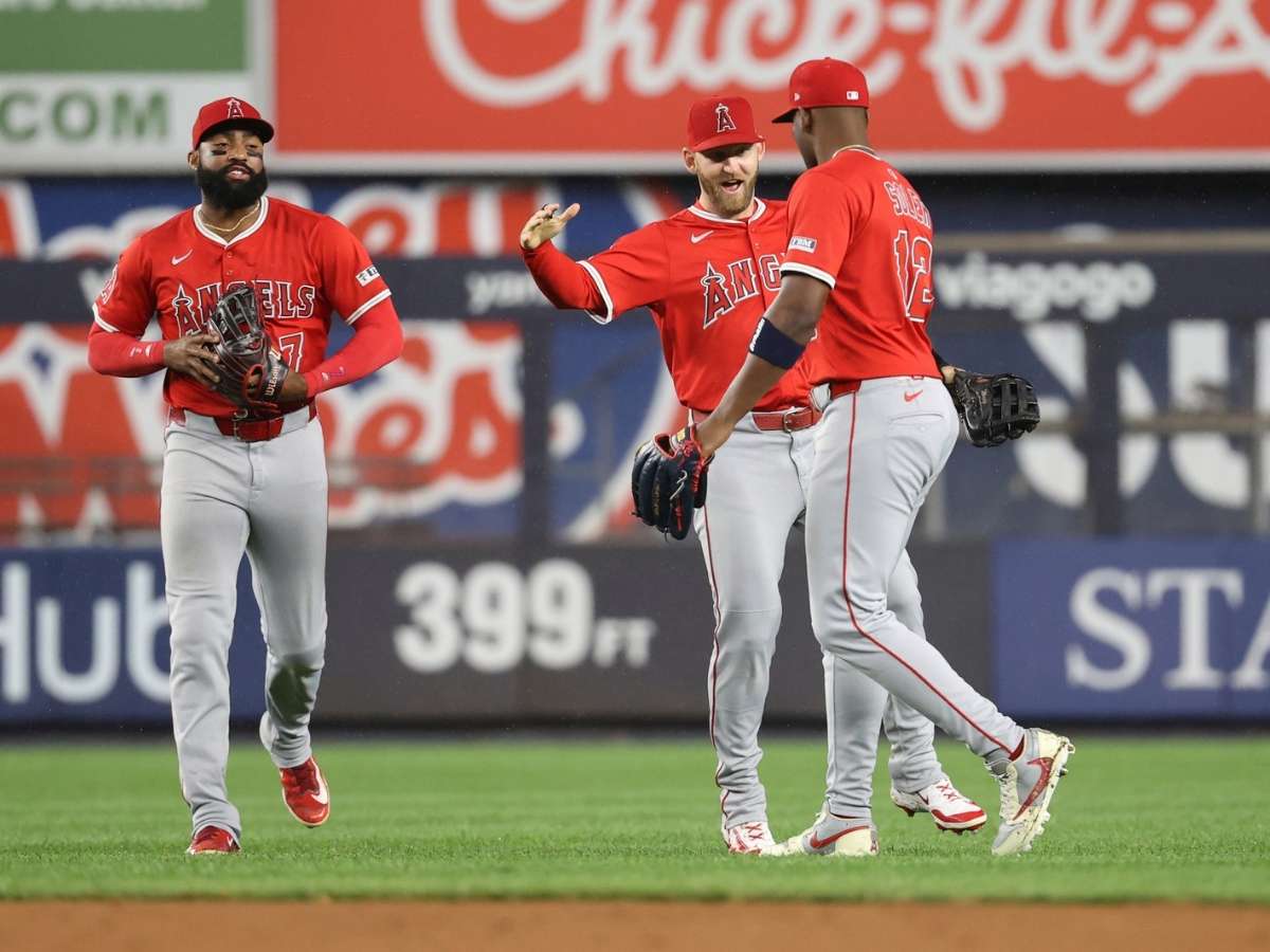 Angelinos blanqueó a Yankees en el debut de Stanton