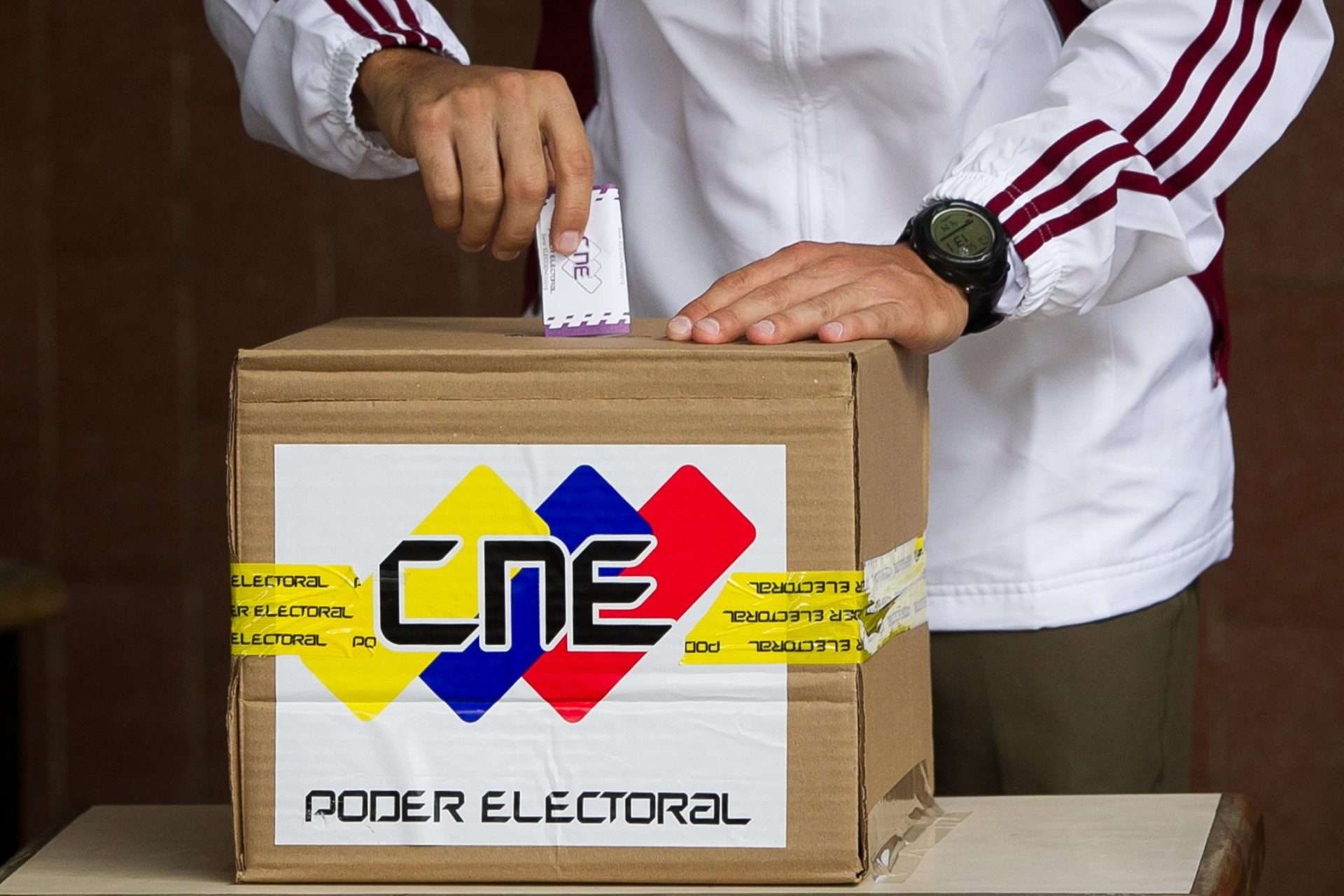 Hoy arranca postulaciones para las municipales