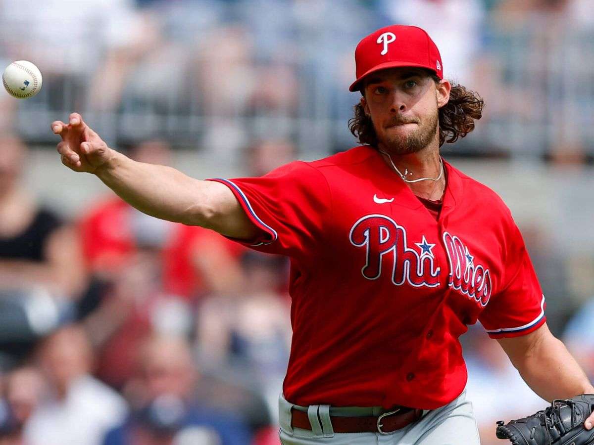 Los Phillies mantendrán a Aaron Nola en lista de lesionados