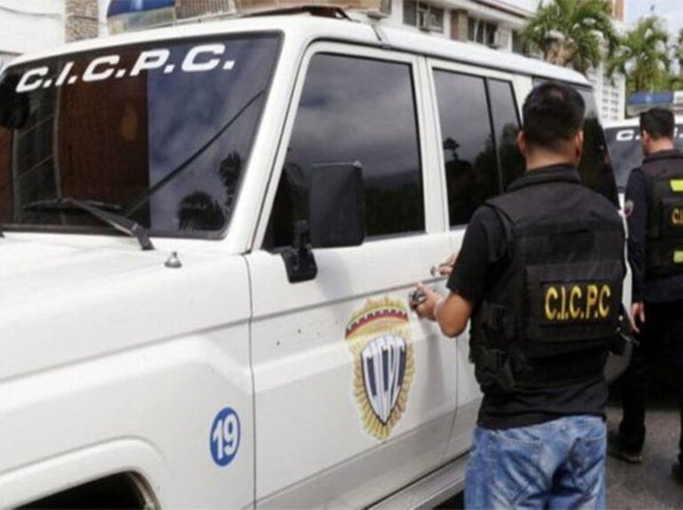 Hallan muerta debajo de una cama a contadora