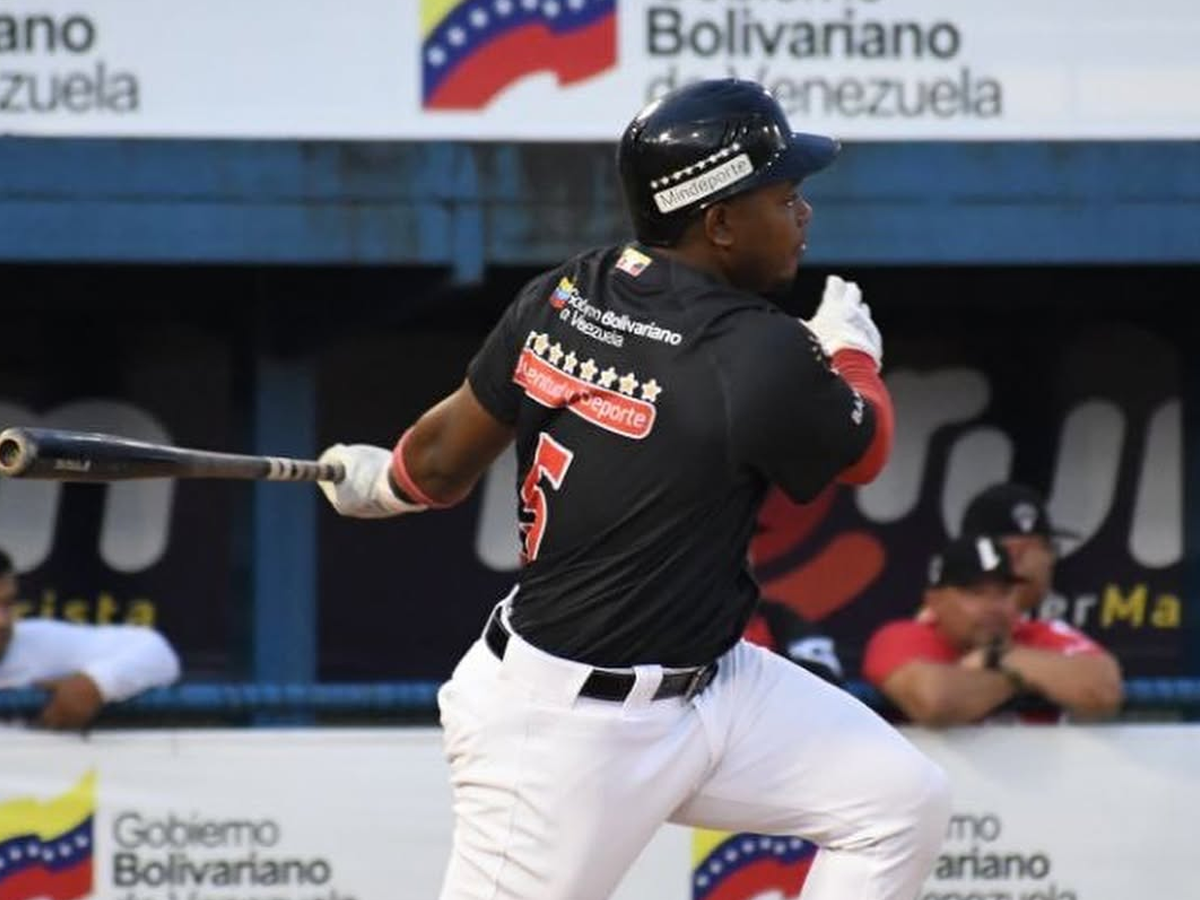 Líderes se ensañó ante el pitcheo de Guerreros
