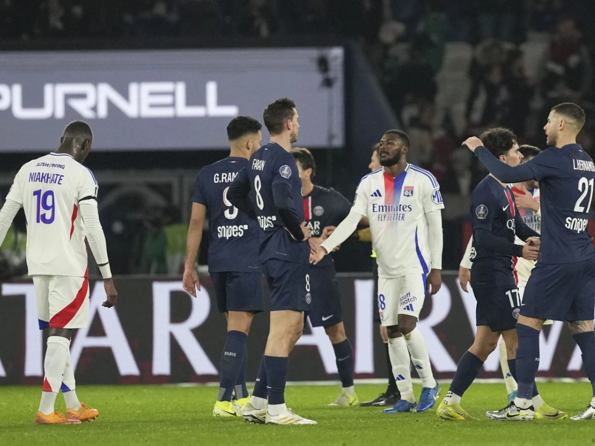El PSG podría evitar el descenso del Lyon