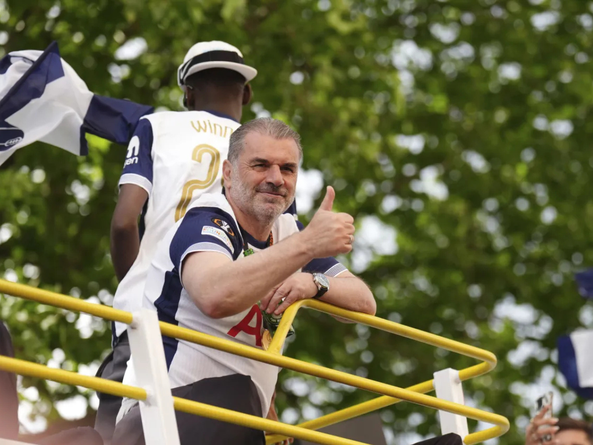 El Tottenham despidió a su entrenador
