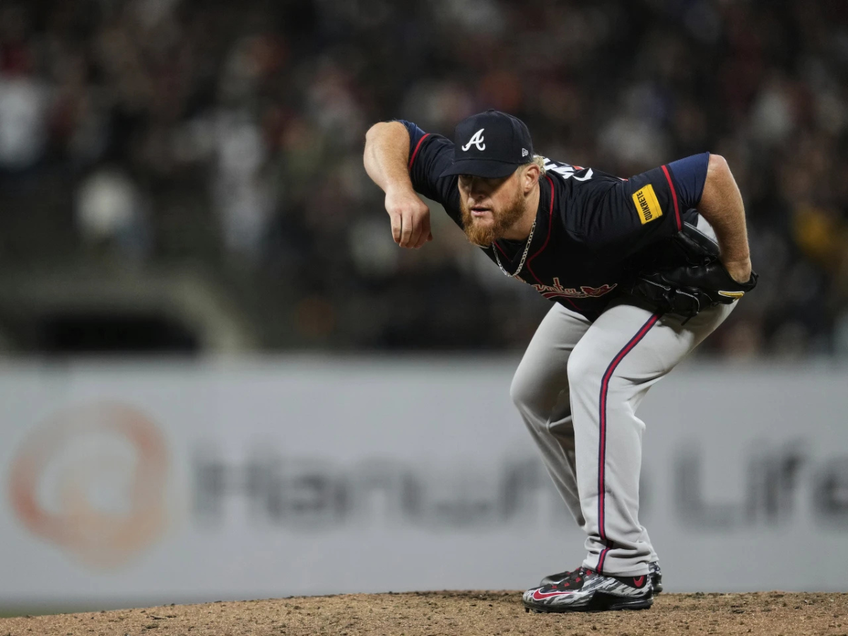 Los Bravos colocaron en asignación a Craig Kimbrel