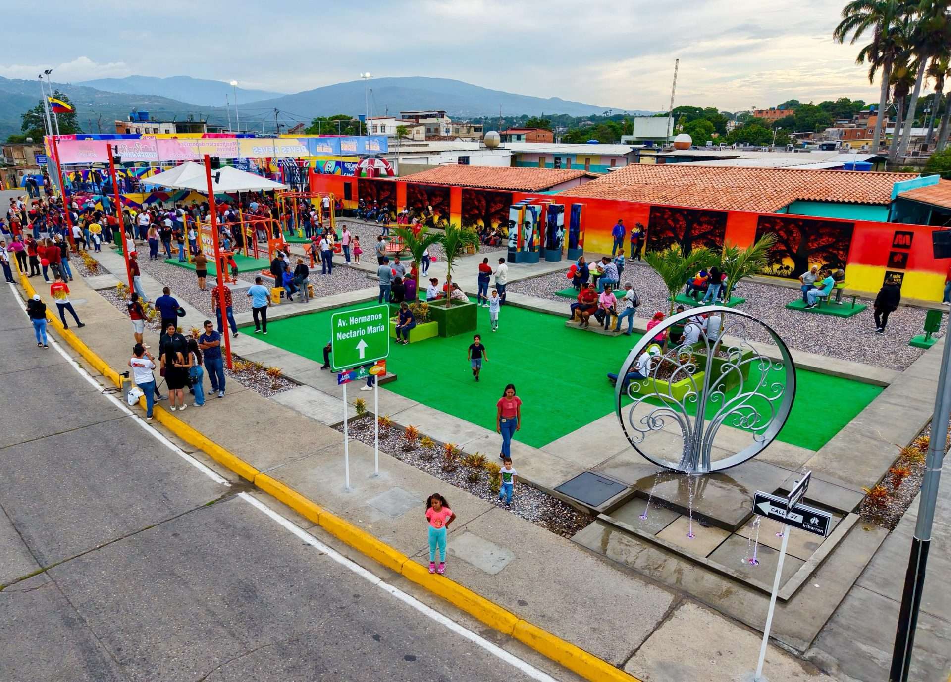 Consolidan y entregan espacios públicos en Barquisimeto