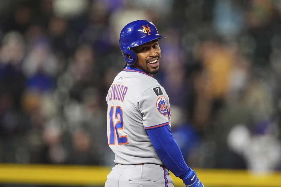 Lesionado, Lindor batea como emergente en la 9na y pega doble de 2 carreras; Mets vencen a Rockies