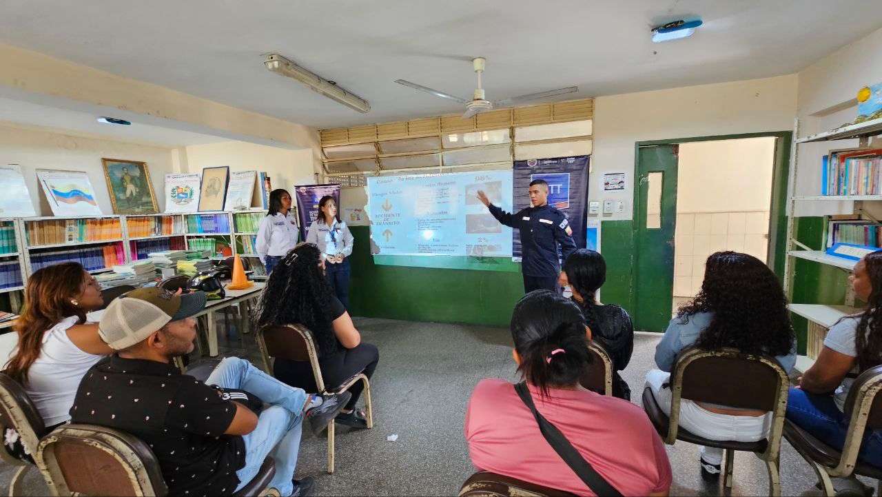 INTT implementa Escuela Vial para Padres en centros educativos de Petare