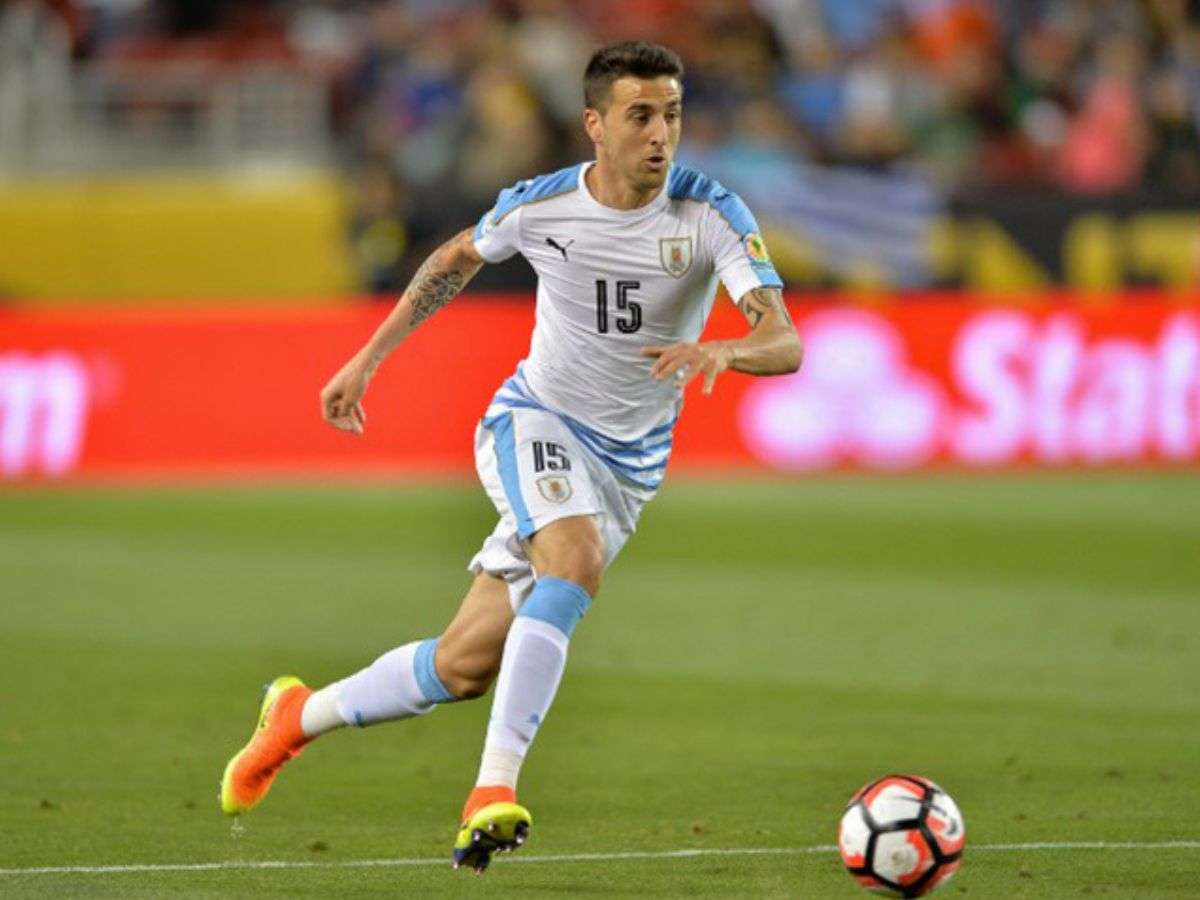 Matías Vecino renueva con la Lazio