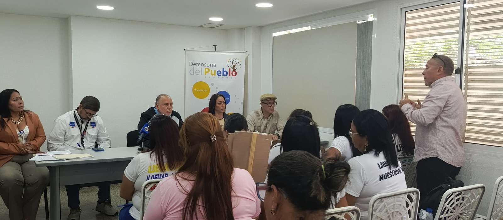 Defensor del Pueblo se reunió con familiares de migrantes venezolanos