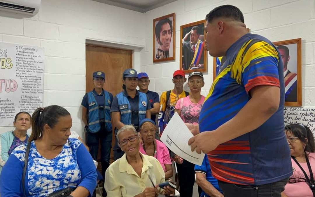 Legisladores de La Guaira consultan ley para adultos mayores en comunas