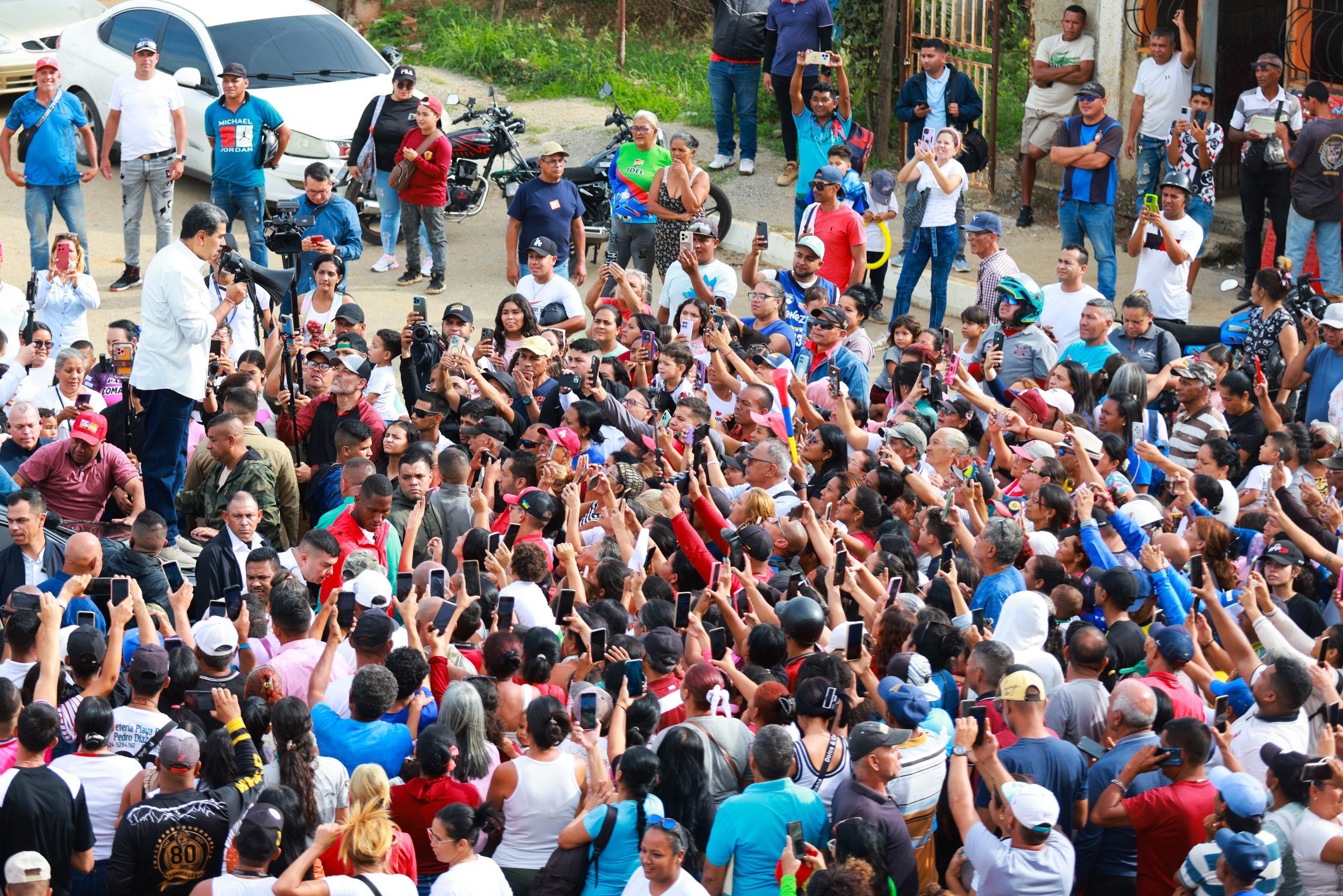 Presidente visita la comuna socialista "Ciudad Bendita" de Barquisimeto