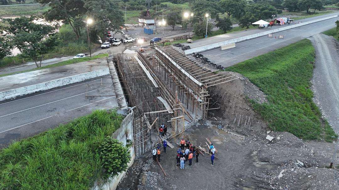 Rehabilitan en Portuguesa puente que cedió con las lluvias en la vía Morita-Papelón