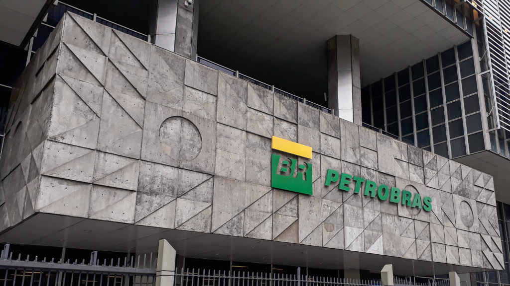Petrobras evalúa reorientar sus exportaciones a Asia por aranceles de Trump