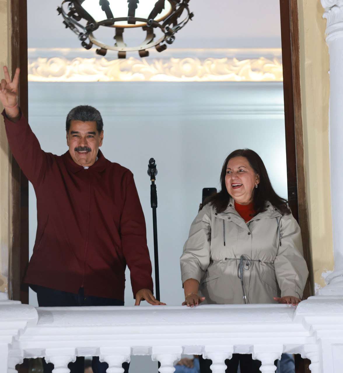 Maduro: la revolución pasó de 212 a 285 alcaldías en todo el país