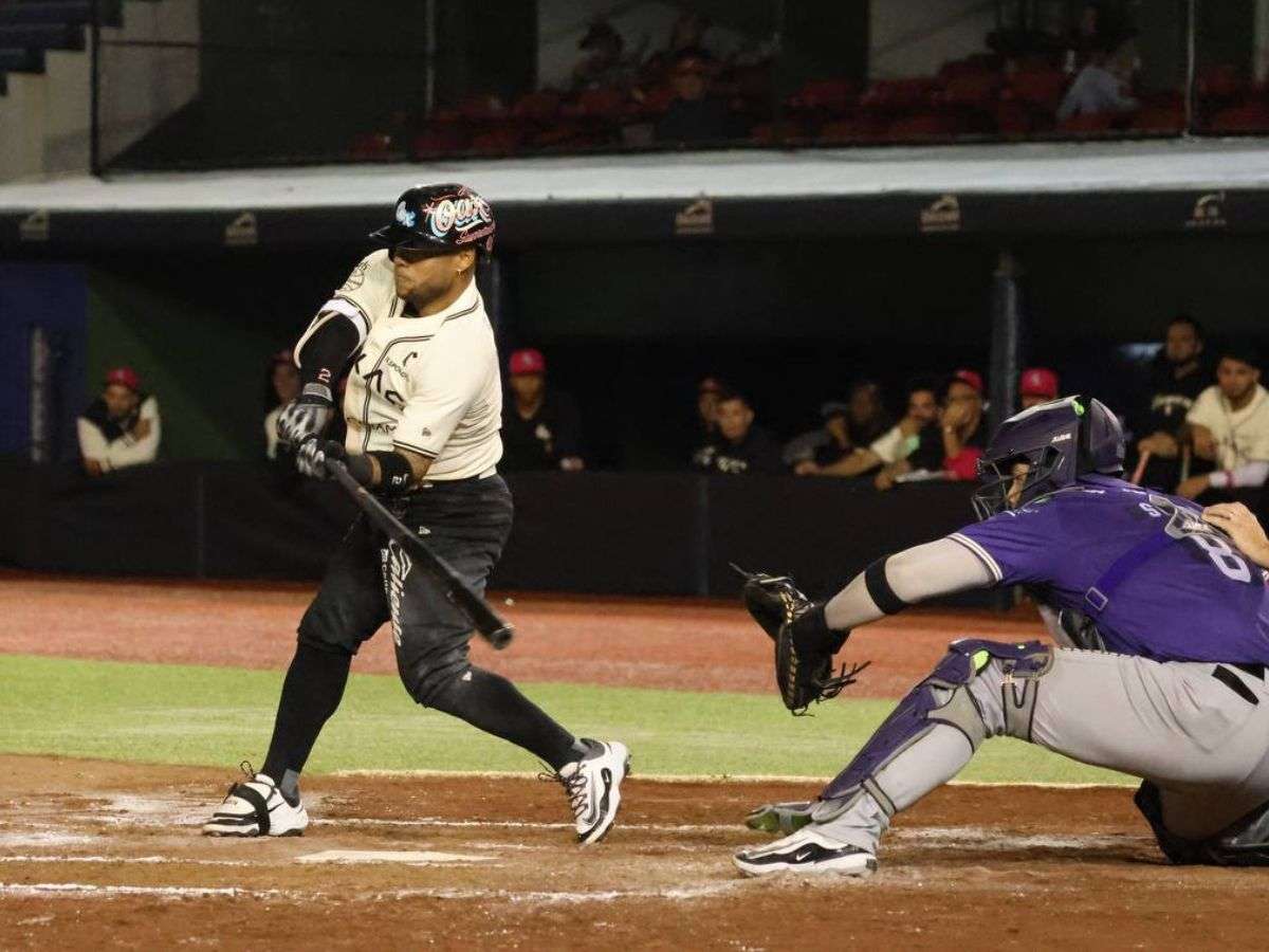 Alexi Amarista bateó la escalera en México