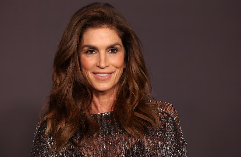 Cindy Crawford expone la presión de la industria del entretenimiento