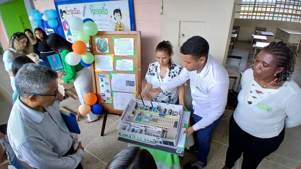 Expoferia empresarial de la UNEFM impulsa el talento joven en Yaracuy