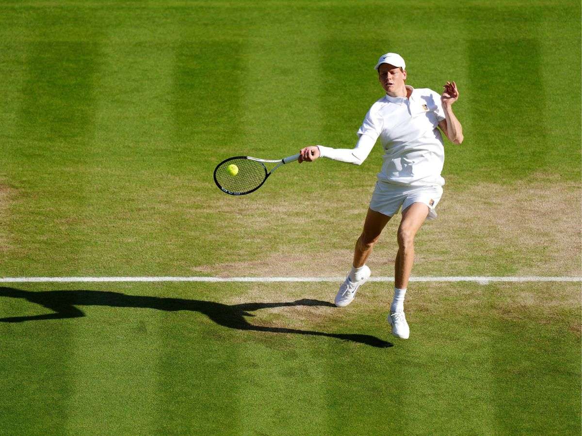 Sinner dejó en el camino a Djokovic en Wimbledon