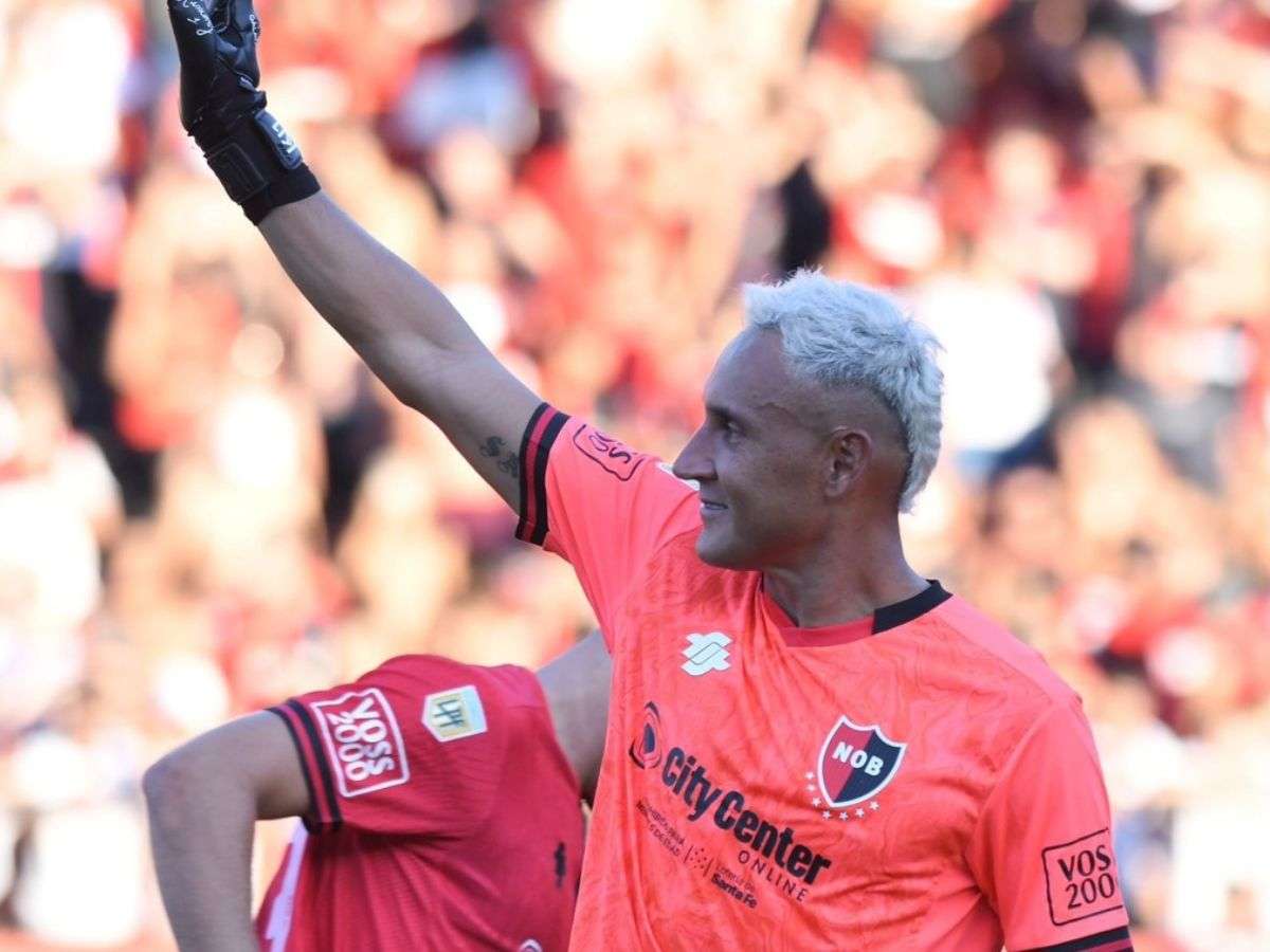 Keylor Navas deja Newell’s y se va a Pumas de México