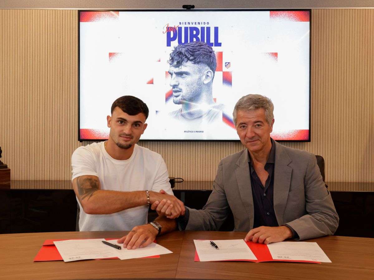 Marc Pubill firma con el Atlético de Madrid