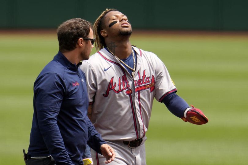 Ronald Acuña Jr. vuelve a lesionarse y se encienden las alarmas en Atlanta