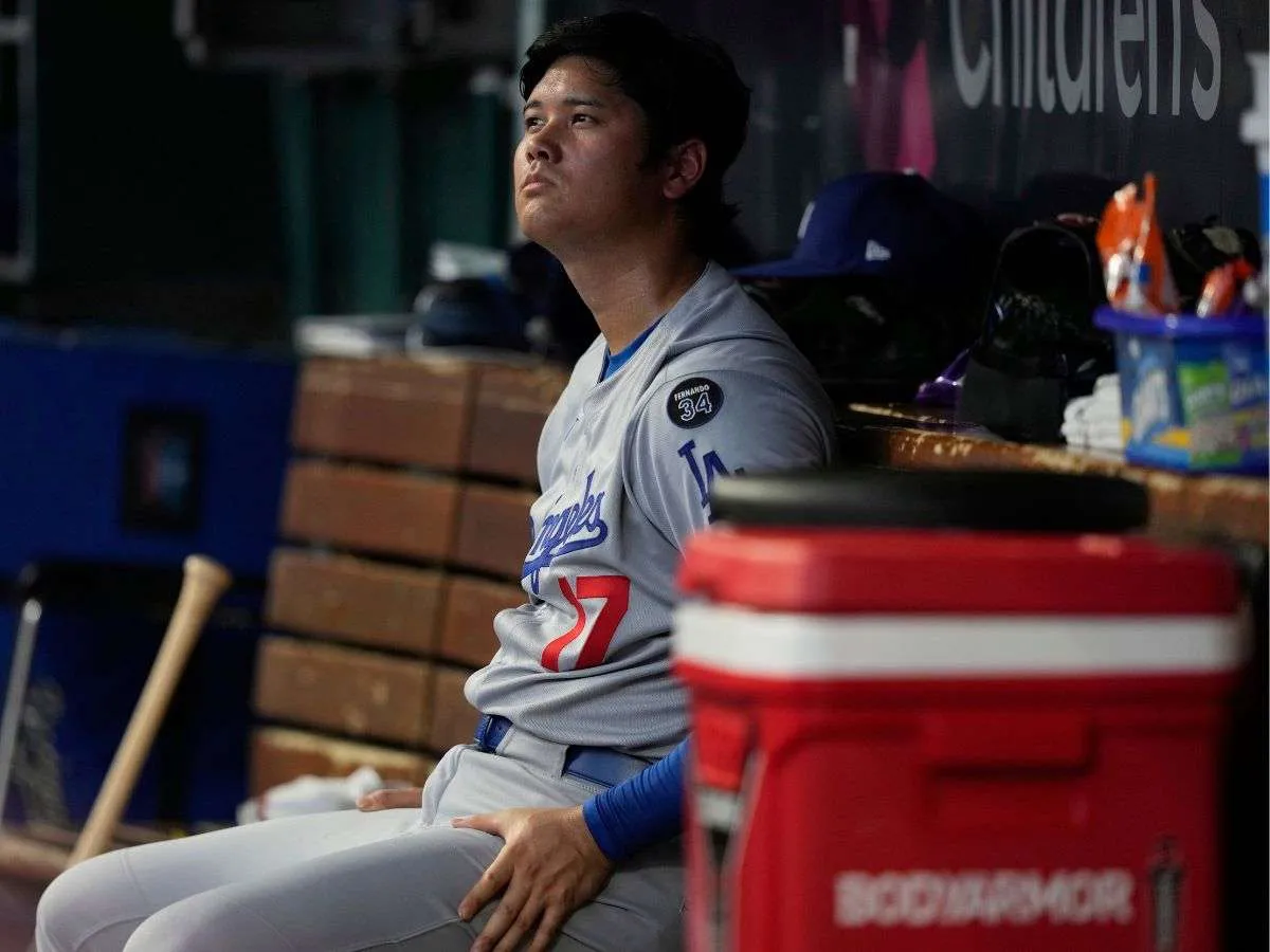 Shohei Ohtani abandona el montículo por aparente lesión