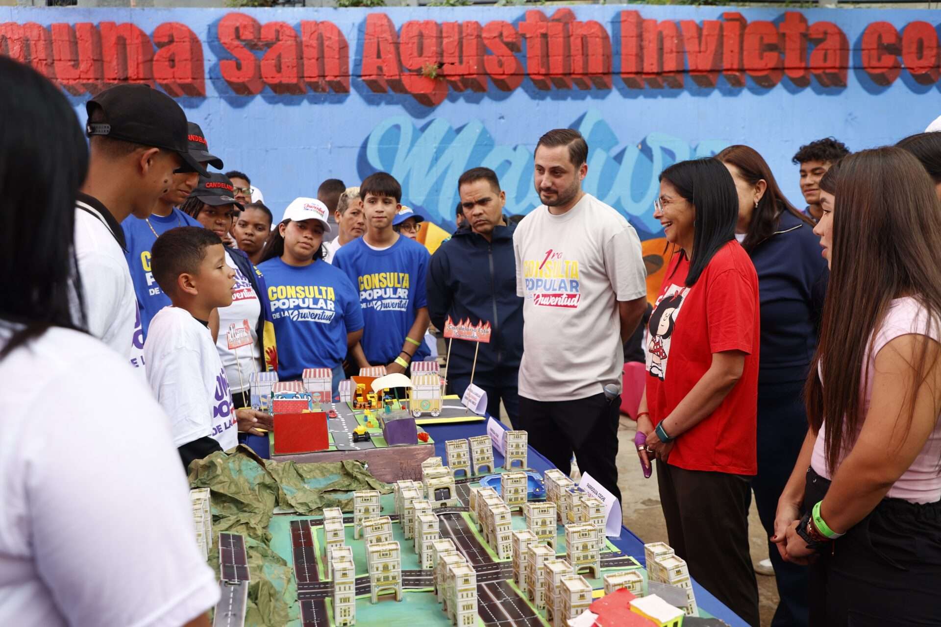 En la parroquia San Agustín se despliega la Exposueños de la Juventud