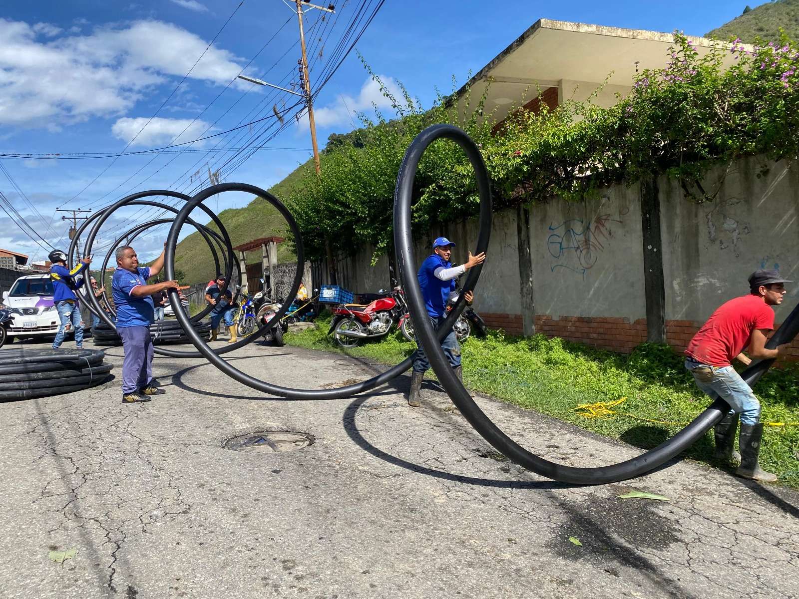 Restablecen servicio de agua potable en acueducto La Fría en Mérida