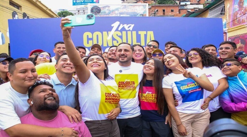 Juventud unificada visita casa por casa con miras a la Consulta Popular del 27J