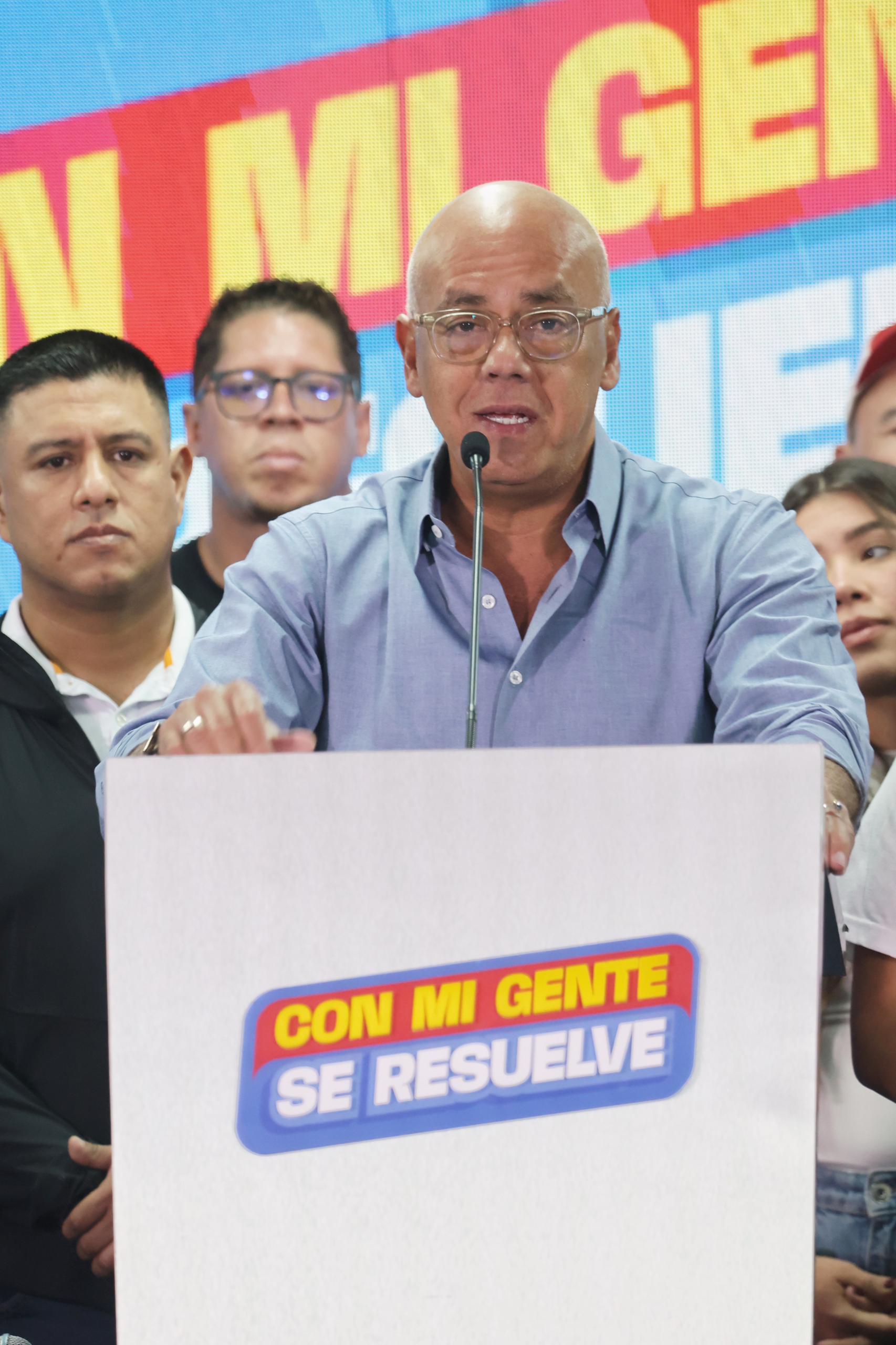 Jorge Rodríguez: arrasamos al obtener el 85% del total de las alcaldías