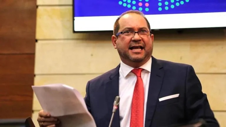 Lidio García Turbay electo presidente del Senado de Colombia