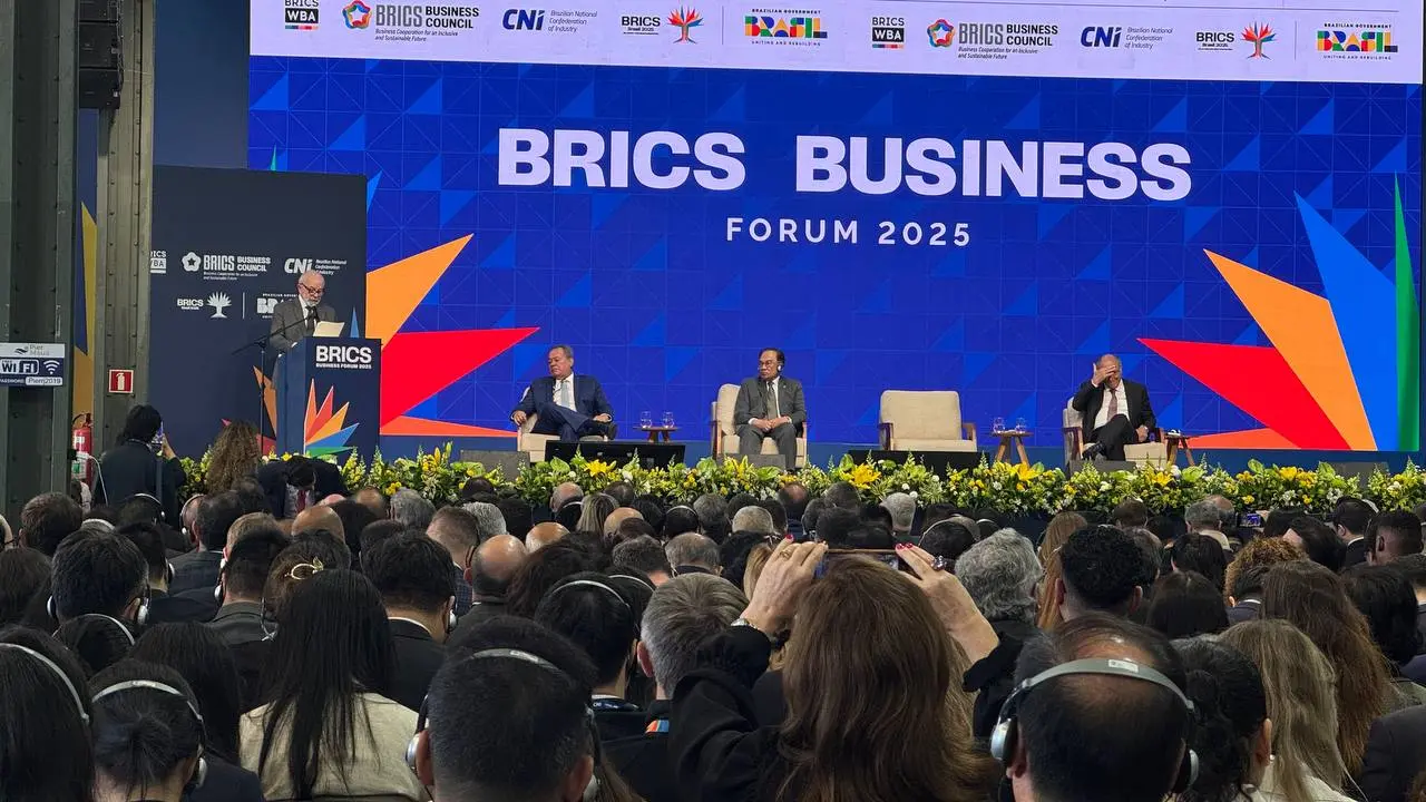 Lula pide a empresarios de los BRICS defender el multilateralismo