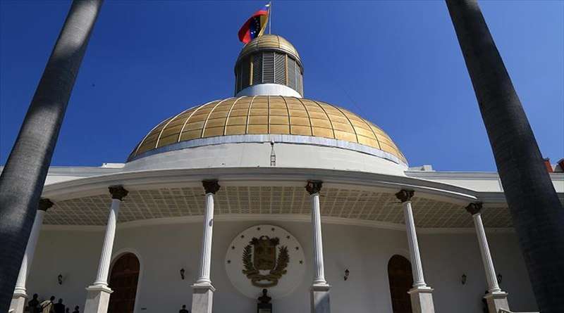 Sesión solemne por la Independencia defiende el derecho a ser libres y soberanos