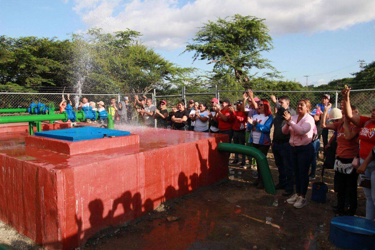 Gobierno entrega obras y supervisa proyectos en las regiones