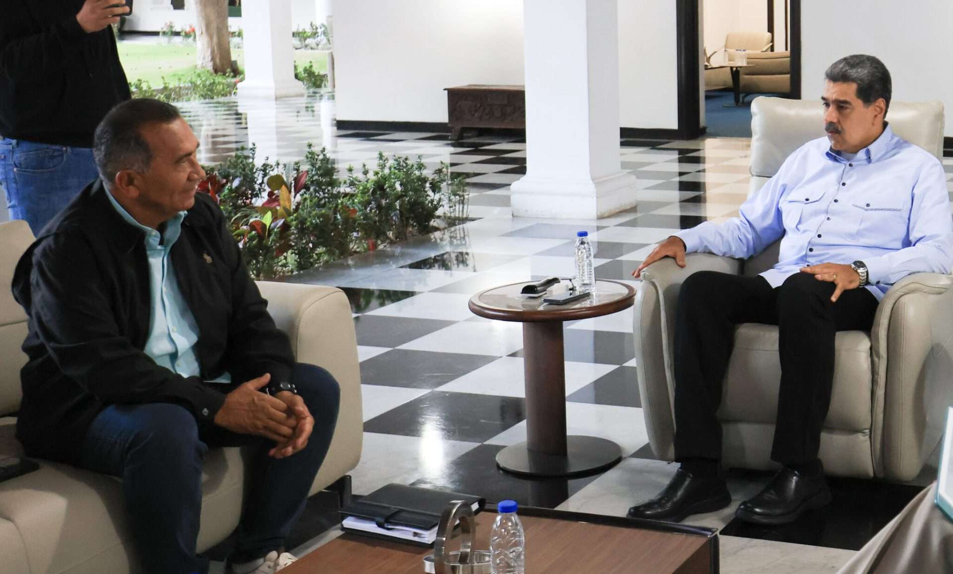 Maduro sostuvo reunión con el gobernador de Cojedes, Alberto Galíndez