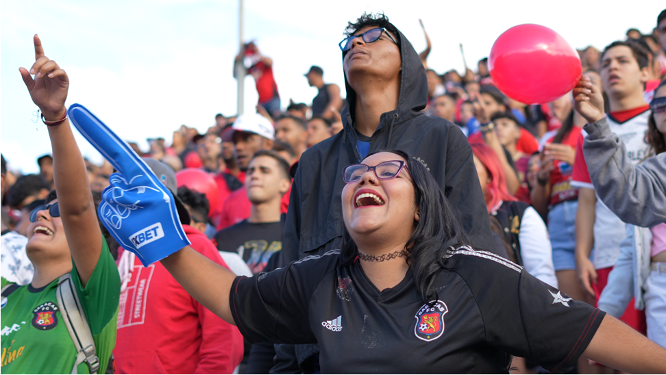 1xBet organizó una fiesta para aficionados durante el partido Caracas vs Deportivo Táchira