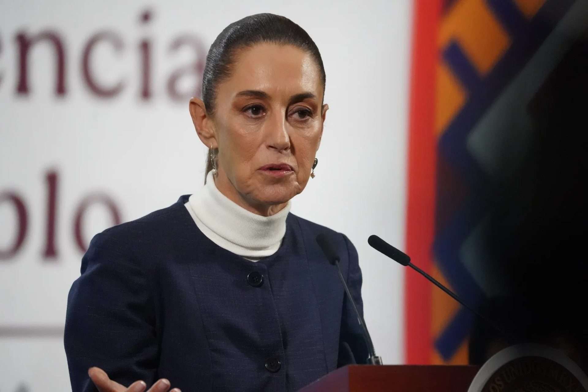Sheinbaum rechaza despliegue militar gringo en el Caribe