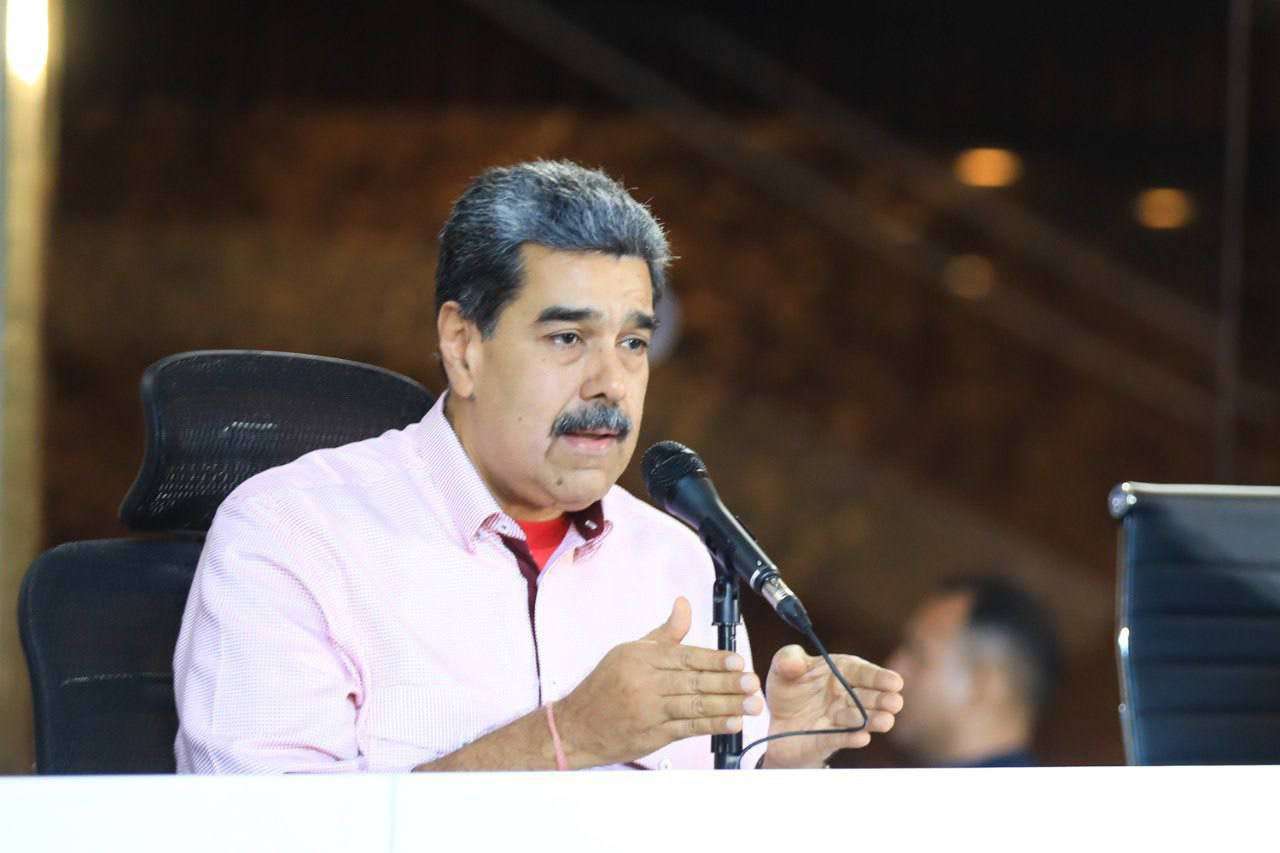 Maduro: Bolivia retomará su camino más temprano que tarde