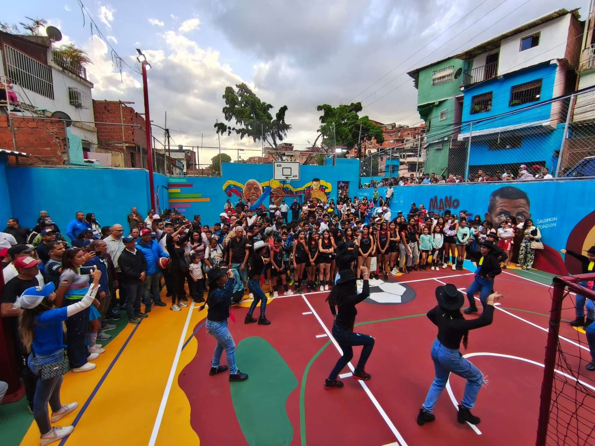 La Agricultura recibe una cancha rehabilitada