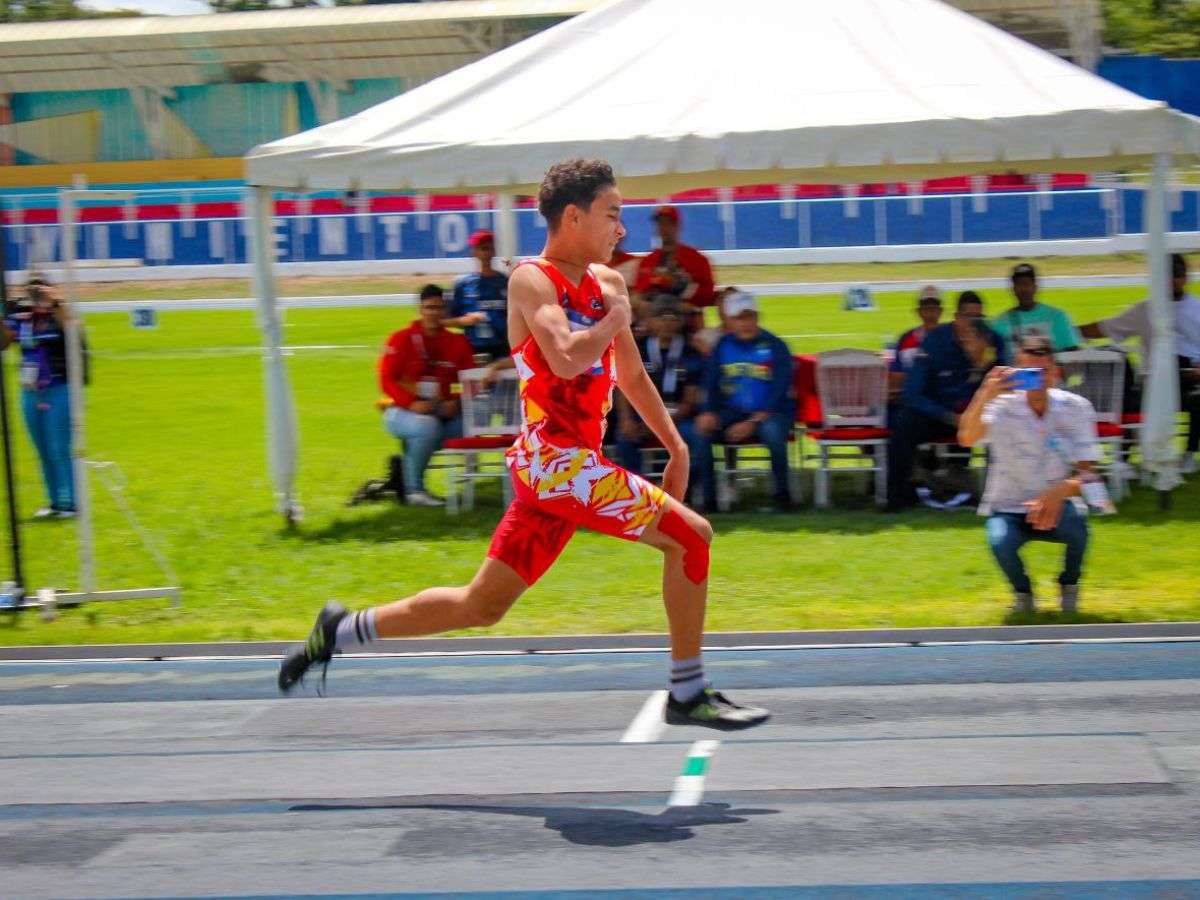 Lara suma par de oros en inicio del atletismo